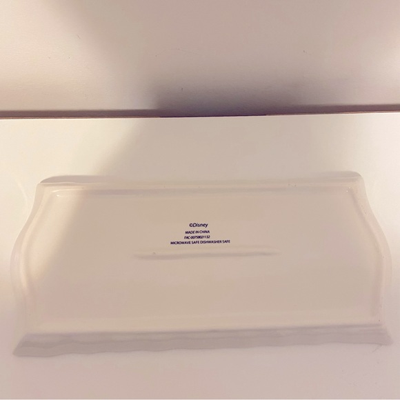 Belle Dessert Tray - Epcot International Food & Wine Festival 2021 - Picture 6 of 10